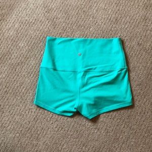Lululemon athletica size 4/6 shorts